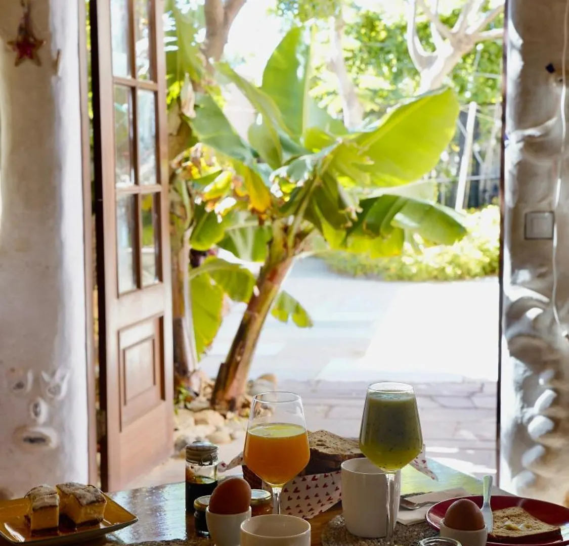 Casa Inspirada Bed & Breakfast Los Estancos